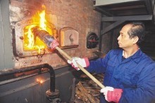 津城各供熱站點(diǎn)火烘爐(圖)-新聞頻道-手機(jī)
